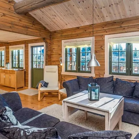Holiday home 4 Bedroom Stunning In Nissedal *